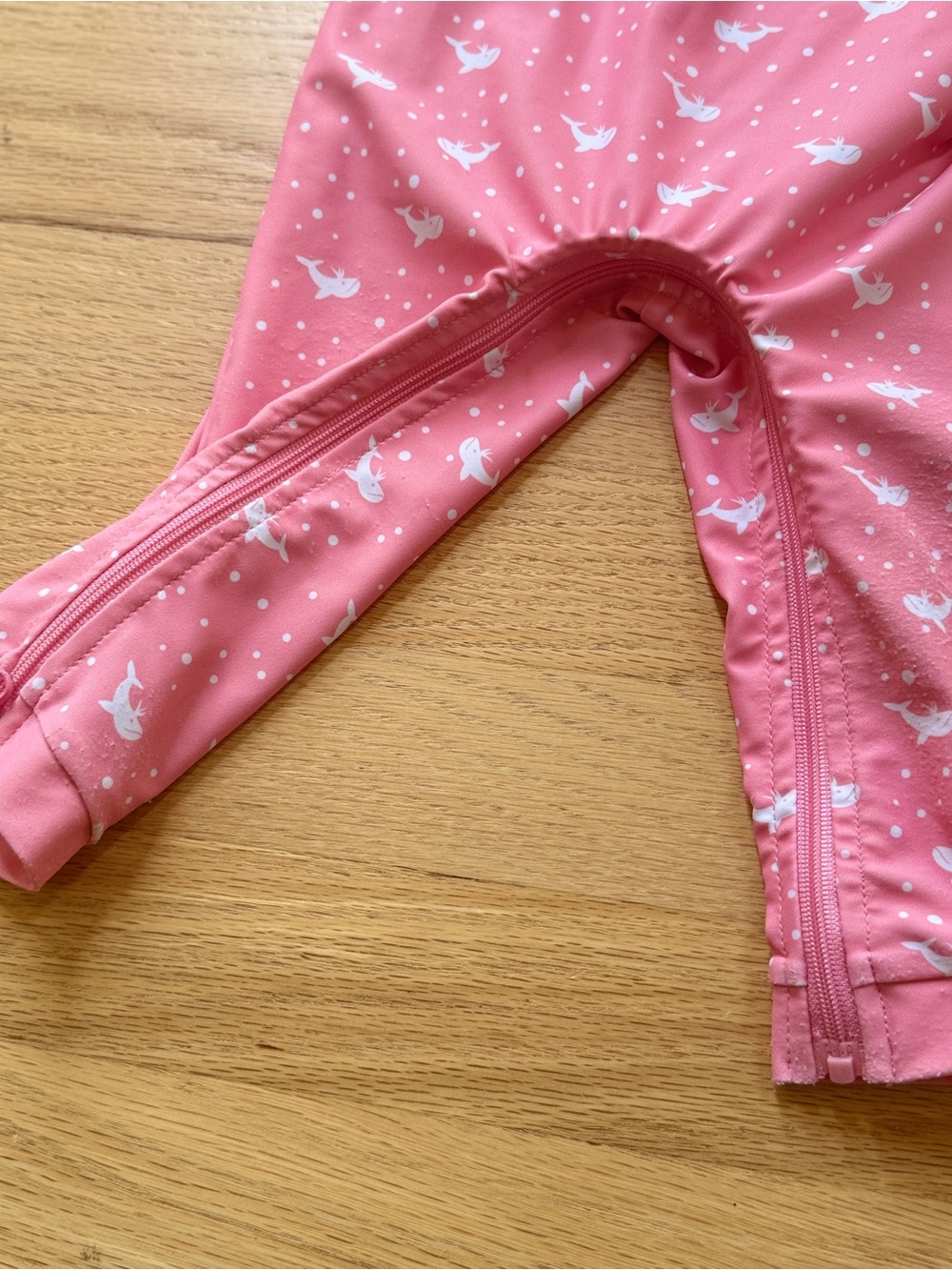 For Love Baby Pink Whale One-Piece Swimsuit / Rash Guard Set & Hat | 12-18M - Picture 3 of 6